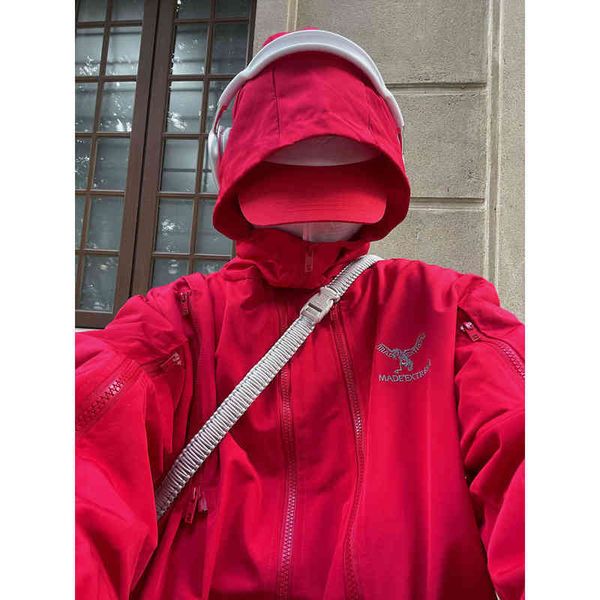 jacket american retro fashion brand outdoor wind proof zipper casual hooded coat loose red functional assault coat male, Black;brown
jacket american retro fashion brand outdoor wind proof zipper casual hooded coat loose red functional assault coat male, Black;brown