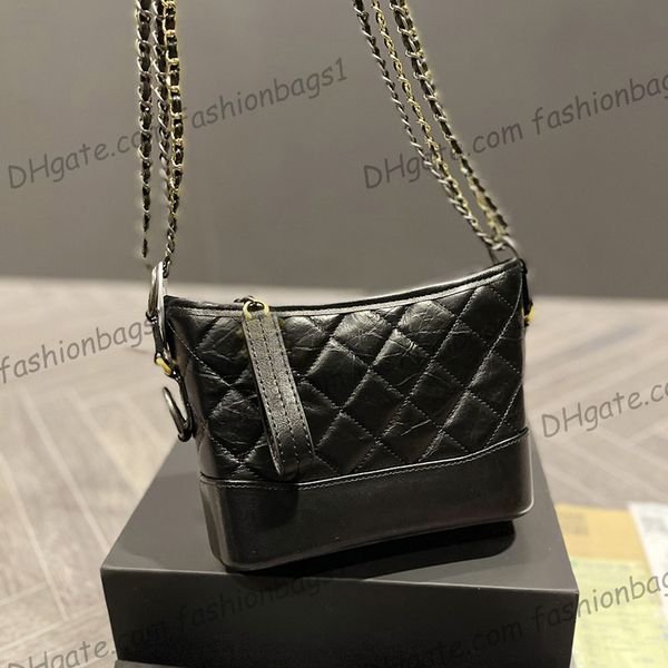20cm mini calfskin classic hobo womens bags real leather with charm gold starp chain crossbody shoulder underarm large capacity two-tone lux
20cm mini calfskin classic hobo womens bags real leather with charm gold starp chain crossbody shoulder underarm large capacity two-tone lux