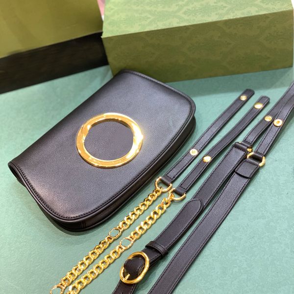 round interlocking shoulder underarm bag small chain bags two replacement straps crossbody retro fashion women handbag genuine leather clutc 
round interlocking shoulder underarm bag small chain bags two replacement straps crossbody retro fashion women handbag genuine leather clutc