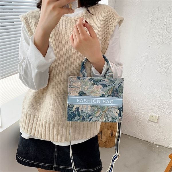 large capacity popular texture portable women's oil painting small purses outlet online
large capacity popular texture portable women's oil painting small purses outlet online