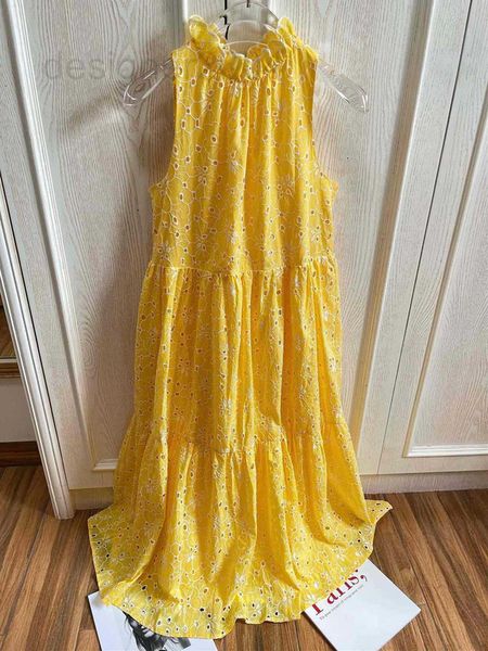 casual dresses designer wedding season embroidery series british hollow out sunflower vitality yellow lace small stand collar dress long ski, Black;gray
casual dresses designer wedding season embroidery series british hollow out sunflower vitality yellow lace small stand collar dress long ski, Black;gray