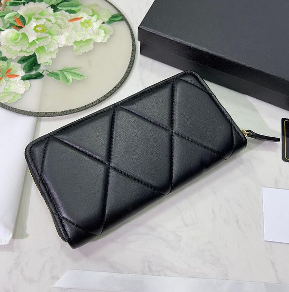 fashion womens wallet rhombus leather long zipper design interior slot pocket designer womens luxury brand commerce coin purse credit card b, Red;black
fashion womens wallet rhombus leather long zipper design interior slot pocket designer womens luxury brand commerce coin purse credit card b, Red;black