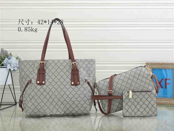 randbags beach bag designer ladies fashion large capacity one shoulder messenger 2022 wallets versatile letter embroidery brand bag 
randbags beach bag designer ladies fashion large capacity one shoulder messenger 2022 wallets versatile letter embroidery brand bag