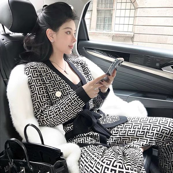 wide leg pants suit small fragrant wind celebrity net red fried street high-grade temperament goddess fan professional wear knitted wide-leg, White
wide leg pants suit small fragrant wind celebrity net red fried street high-grade temperament goddess fan professional wear knitted wide-leg, White