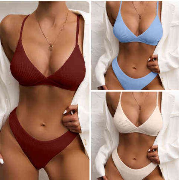 solid color 2022 wave pattern fashion fresh suspender split bikini swimsuit women, White;black
solid color 2022 wave pattern fashion fresh suspender split bikini swimsuit women, White;black