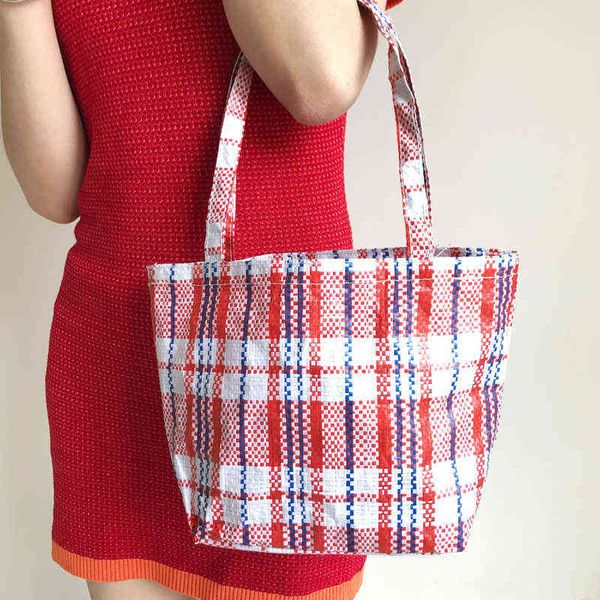 shopping bags designer pvc woven big tote for women large capacity handbag fashion ladies shopper shoulder bags underarm bag purses 220412
shopping bags designer pvc woven big tote for women large capacity handbag fashion ladies shopper shoulder bags underarm bag purses 220412