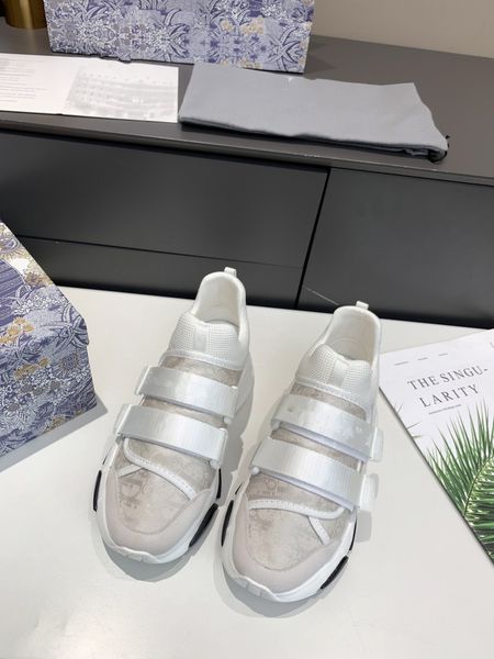 designer woman shoe leather lace up plate-forme men fashion platform sneakers white black mens womens luxury velvet suede casual shoes
designer woman shoe leather lace up plate-forme men fashion platform sneakers white black mens womens luxury velvet suede casual shoes