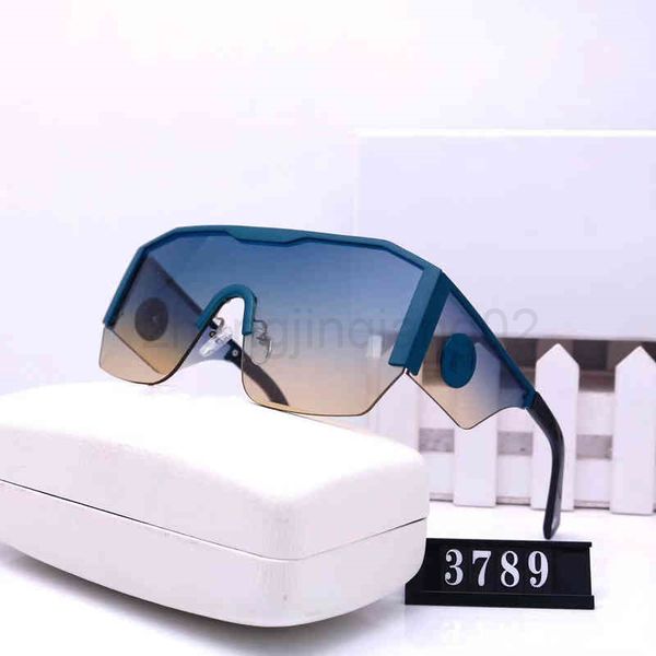 designer medussa sunglasses cycle luxurious fashion brands vintage baseball sport shield men's and women's street travel fashion g, White;black
designer medussa sunglasses cycle luxurious fashion brands vintage baseball sport shield men's and women's street travel fashion g, White;black