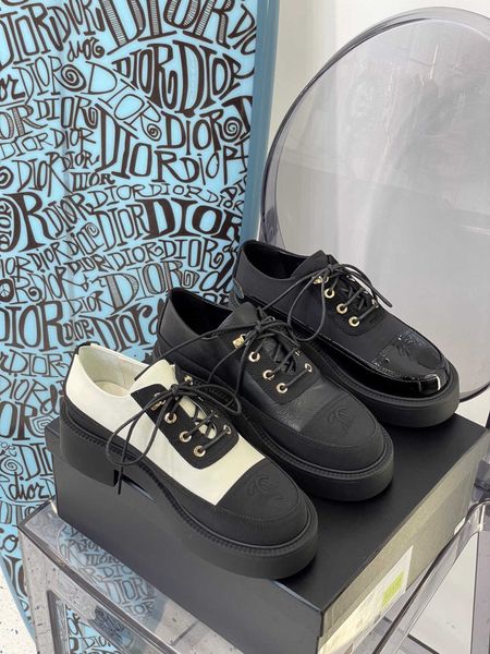 thick brand casual sole shoes female round head lace-up color matching sponge sole single shoes, Black
thick brand casual sole shoes female round head lace-up color matching sponge sole single shoes, Black