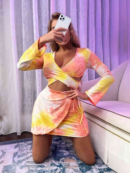 casual dresses women's horn sleeve wrap hip skirt tie dyed long v-neck hollow out women's dress s5om, Black;gray
casual dresses women's horn sleeve wrap hip skirt tie dyed long v-neck hollow out women's dress s5om, Black;gray