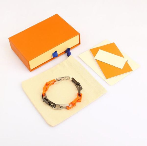 luxury designer bracelet cuff silver gold titanium steel chain fashion personality hip-hop jewelry bracelets exquisite gift with box dustbag, Golden;silver
luxury designer bracelet cuff silver gold titanium steel chain fashion personality hip-hop jewelry bracelets exquisite gift with box dustbag, Golden;silver