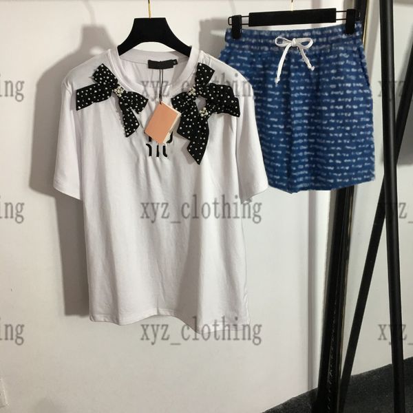 brand designer womens t shirts set high-end women dress sets embroidered letter short sleeve t-shirt elastic waist casual shorts summer pear, White
brand designer womens t shirts set high-end women dress sets embroidered letter short sleeve t-shirt elastic waist casual shorts summer pear, White