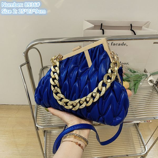 wholesale ladies shoulder bags small fresh solid color leather handbag trend car sewing plaid chain bag chains decoration women mobile phone
wholesale ladies shoulder bags small fresh solid color leather handbag trend car sewing plaid chain bag chains decoration women mobile phone
