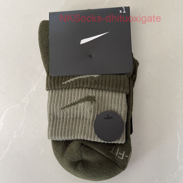 fashion classic men socks hook brand color stitched men's women's long tube sports training sock street couple middle tubes luxury, Black
fashion classic men socks hook brand color stitched men's women's long tube sports training sock street couple middle tubes luxury, Black