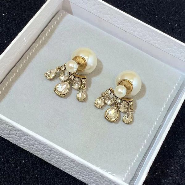 luxury designer big pearl double sided stud earrings vintage copper tassel crystal pendant ear rings jewelry brand name box packing, Golden;silver
luxury designer big pearl double sided stud earrings vintage copper tassel crystal pendant ear rings jewelry brand name box packing, Golden;silver