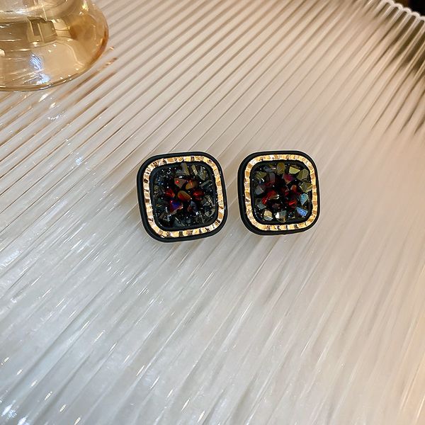 silver needle diamond in the debris square earrings fashionable retro elegant earrings black personality trendy simple cold style eardrop, Golden
silver needle diamond in the debris square earrings fashionable retro elegant earrings black personality trendy simple cold style eardrop, Golden