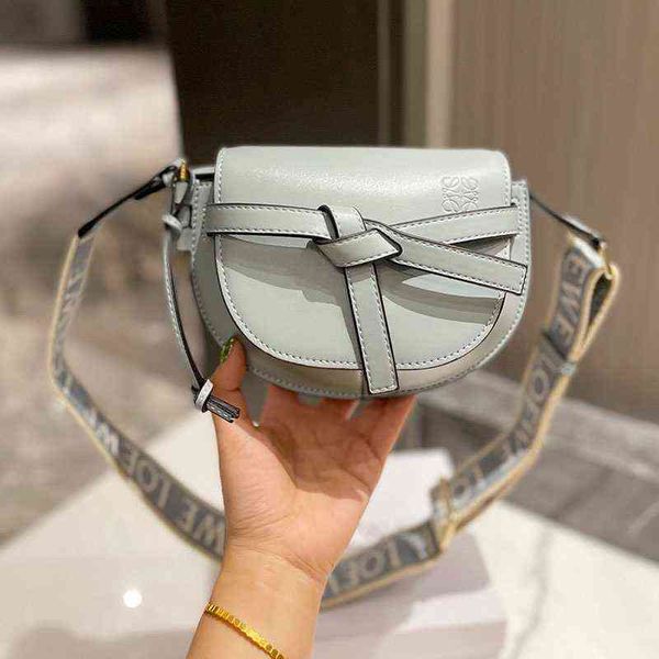 designer bags loew's fashion brand bag woman's handbag soft calfskin jacquard gate dual bag anagram embossed bow leather high leve
designer bags loew's fashion brand bag woman's handbag soft calfskin jacquard gate dual bag anagram embossed bow leather high leve