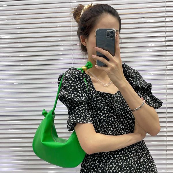 luxury designer brand shoulder bags 2022 women handbag fashion chain crossbody bag crocodile pattern in leather messenger bag lady purse 6 c
luxury designer brand shoulder bags 2022 women handbag fashion chain crossbody bag crocodile pattern in leather messenger bag lady purse 6 c