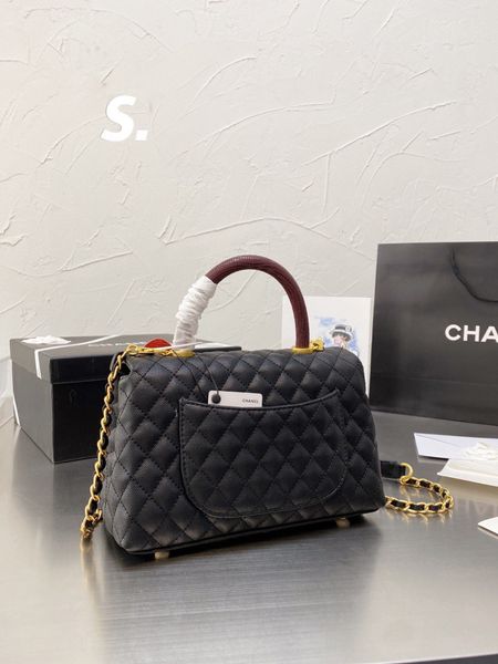 chan 2022 cc logo brand shopping bag coco handle catwalk gold-tone lacquered metal black chain square shoulder bag luxury mothers day gift f
chan 2022 cc logo brand shopping bag coco handle catwalk gold-tone lacquered metal black chain square shoulder bag luxury mothers day gift f