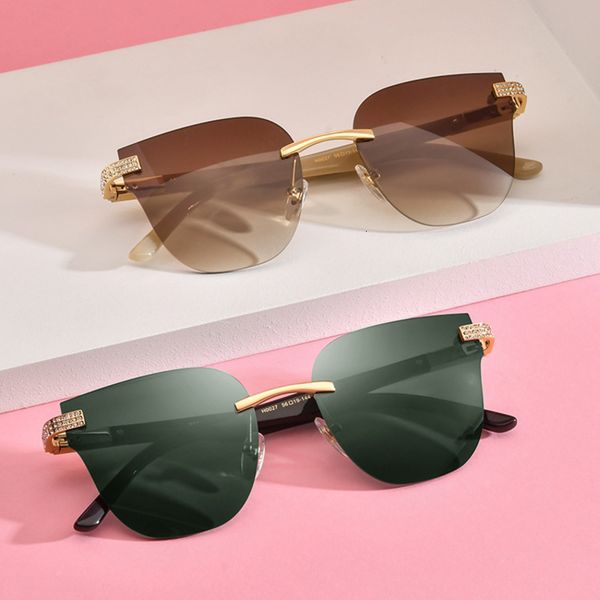 sunglasses ox horn white cat's eye frameless glasses women's street pography fashion, White;black
sunglasses ox horn white cat's eye frameless glasses women's street pography fashion, White;black