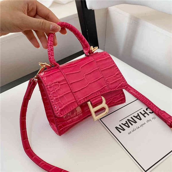 handbags bright leather crocodile pattern small square bag bags2022 new leisure sling one shoulder women's bag messenger
handbags bright leather crocodile pattern small square bag bags2022 new leisure sling one shoulder women's bag messenger