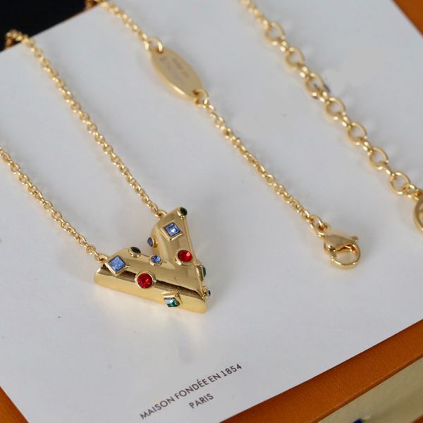 luxury designer necklace classic v letter coloured crystal rhinestones fashion stainless steel women men jewelry gift no box, Silver
luxury designer necklace classic v letter coloured crystal rhinestones fashion stainless steel women men jewelry gift no box, Silver