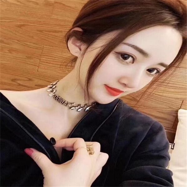 design olive leaf series horse eye leaf letter diamond red necklace, Black