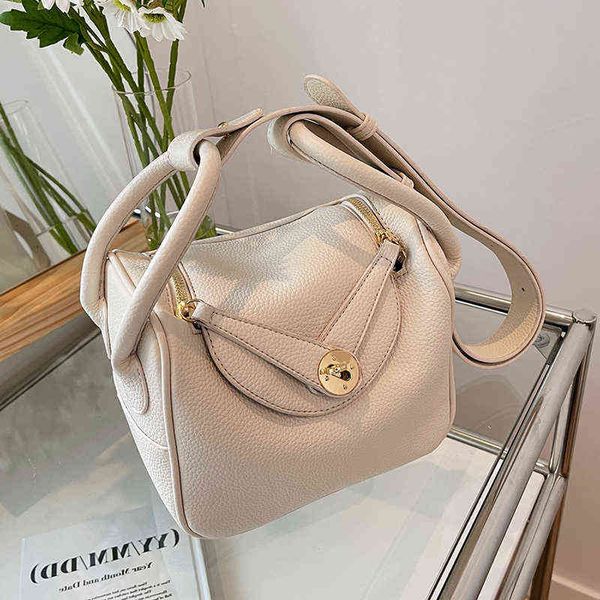 designer lindihandbag 2022 messenger female mini lindi bag doctor underarm pillow single shoulder medicine
designer lindihandbag 2022 messenger female mini lindi bag doctor underarm pillow single shoulder medicine