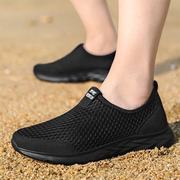 vulcanize shoes men sneakers breathable casual non slip male loafers lightweight tenis masculino wholesale 220817gx, Black
vulcanize shoes men sneakers breathable casual non slip male loafers lightweight tenis masculino wholesale 220817gx, Black