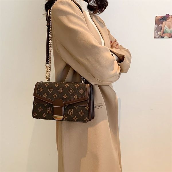 purses aa premium french niche design light underarm bag women's new fashion versatile one shoulder messenger bag
purses aa premium french niche design light underarm bag women's new fashion versatile one shoulder messenger bag