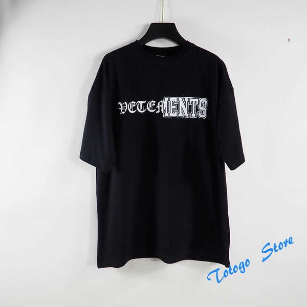 hip-hop loose black white vertical cut-up vetements t-shirt men women stitching letters vetements tee fashion vtm, White;black
hip-hop loose black white vertical cut-up vetements t-shirt men women stitching letters vetements tee fashion vtm, White;black