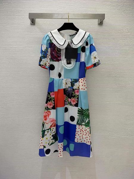2022 spring summer lapel neck fashion print milan runway dress designer dresses brand same style sundress 0510-5, Black;pink
2022 spring summer lapel neck fashion print milan runway dress designer dresses brand same style sundress 0510-5, Black;pink