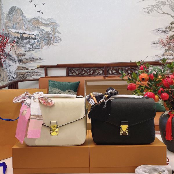 luxury brand shoulder bags women bags fashion printed handbags luxries girl bag fashion lady shoulder-bags woman handbag totes female chainb
luxury brand shoulder bags women bags fashion printed handbags luxries girl bag fashion lady shoulder-bags woman handbag totes female chainb
