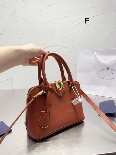 new shell bag luxurys designers bags genuine leather handbags messenger crossbody shoulder bag totes purse wallet
new shell bag luxurys designers bags genuine leather handbags messenger crossbody shoulder bag totes purse wallet