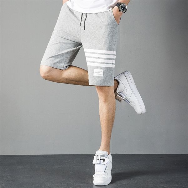 2020 brand summer men's casual sweatpants solid shorts high street trousers joggers oversize cotton beach pants 4xl 220407, White;black
2020 brand summer men's casual sweatpants solid shorts high street trousers joggers oversize cotton beach pants 4xl 220407, White;black