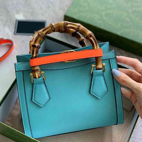women's luxury design handbag original diana bamboo bag diagonal backpack leather classic large capacity
women's luxury design handbag original diana bamboo bag diagonal backpack leather classic large capacity