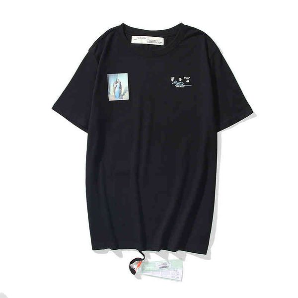 20ss fashion br ow new "kiss" kissing seri oil painting direct spray off men's women's loose and versatile short sleevwc, White;black
20ss fashion br ow new "kiss" kissing seri oil painting direct spray off men's women's loose and versatile short sleevwc, White;black