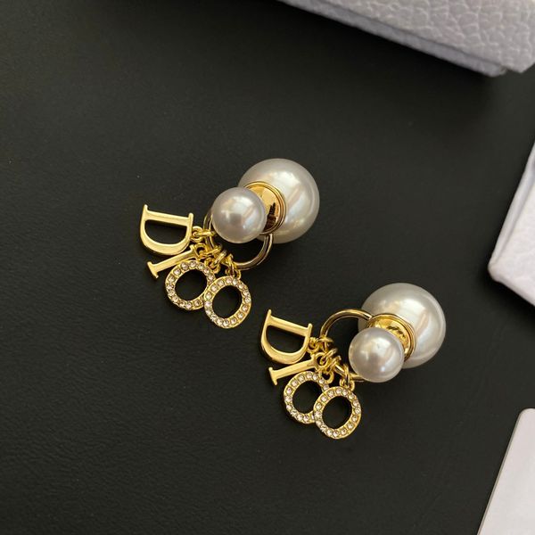 designer classic pearl earrings fashion style brand stud earrings women girls christmas gifts real gold gold plated color preservation, Golden
designer classic pearl earrings fashion style brand stud earrings women girls christmas gifts real gold gold plated color preservation, Golden