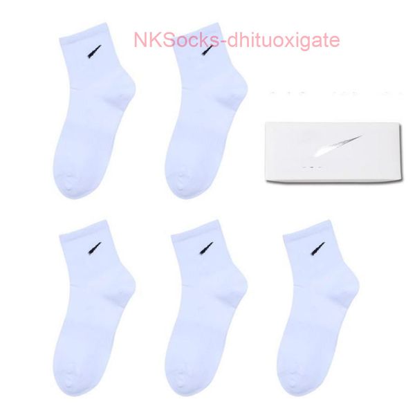 classic fashion men's socks gift box stockings hook brand black white gray medium tube sports cotton sweat absorbing sock men women lux
classic fashion men's socks gift box stockings hook brand black white gray medium tube sports cotton sweat absorbing sock men women lux