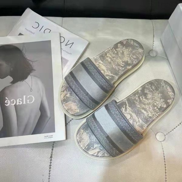 slippers designer slipper 2022 summer new slipper letter embroidery printing fashion rubber thick sole outer womenja8q, Black
slippers designer slipper 2022 summer new slipper letter embroidery printing fashion rubber thick sole outer womenja8q, Black