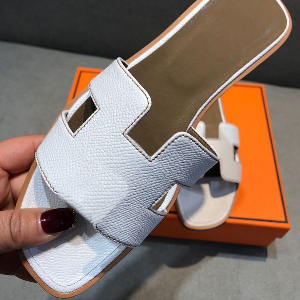 37 color famous brand beach slippers classic flat heel summer designer fashion flops leather lady slides women shoes l bath ladies sandals l, Black
37 color famous brand beach slippers classic flat heel summer designer fashion flops leather lady slides women shoes l bath ladies sandals l, Black