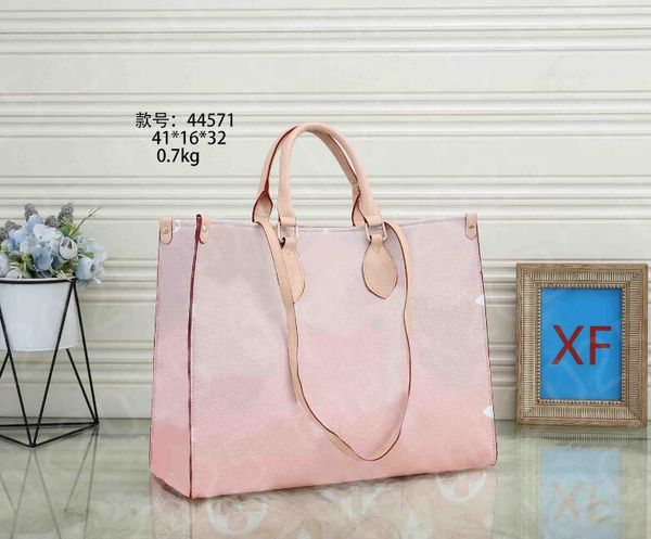 2022 onthego mm gm bag luxurys designers bags handbags m45321 ladies chain shoulder patent leather diamond evening bags cross body 41*16*32
2022 onthego mm gm bag luxurys designers bags handbags m45321 ladies chain shoulder patent leather diamond evening bags cross body 41*16*32