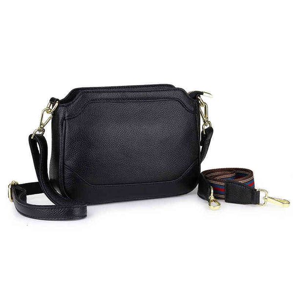 designers bags leather women's bag 2022 new single shoulder contrast color wide belt head leather messenger
designers bags leather women's bag 2022 new single shoulder contrast color wide belt head leather messenger