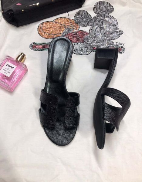 621s sandals new oram women's chunky heel sandals slippers luxury designer leather summer classic fashion, Black
621s sandals new oram women's chunky heel sandals slippers luxury designer leather summer classic fashion, Black