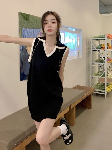613 2022 runway summer brand same style sweater pullover t shirt lapel neck sleeve black women's sweaters wante, White;black
613 2022 runway summer brand same style sweater pullover t shirt lapel neck sleeve black women's sweaters wante, White;black