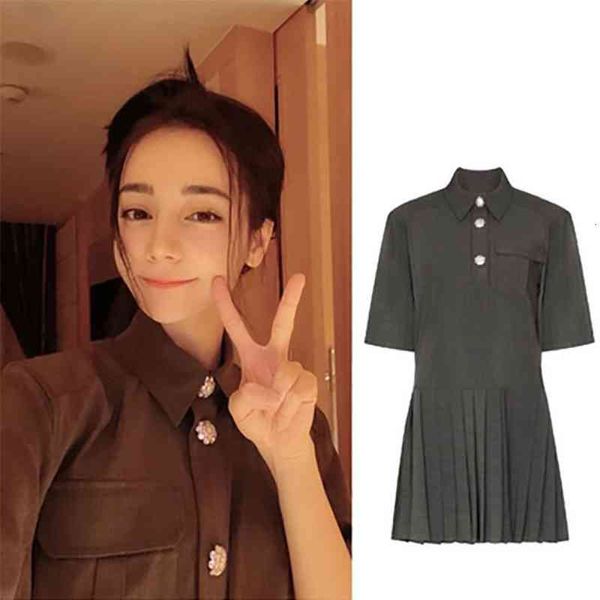 casual dresses reba tong's spring flower pearl three button lapel short sleeve a-line pleated dress olk2, Black;gray
casual dresses reba tong's spring flower pearl three button lapel short sleeve a-line pleated dress olk2, Black;gray