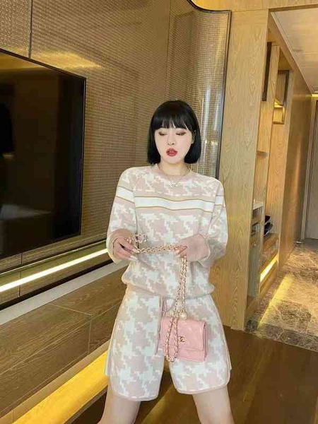 women's sweaters straight early spring pink black knitted round neck long sleeve pullover with shorts thousand bird lattice suit for wo, White;black
women's sweaters straight early spring pink black knitted round neck long sleeve pullover with shorts thousand bird lattice suit for wo, White;black
