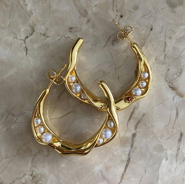 fashion pearl gold color c shape earrings stud for women temperament brand luxury jewelry designer boho trend eardrop bijoux par, Golden;silver
fashion pearl gold color c shape earrings stud for women temperament brand luxury jewelry designer boho trend eardrop bijoux par, Golden;silver