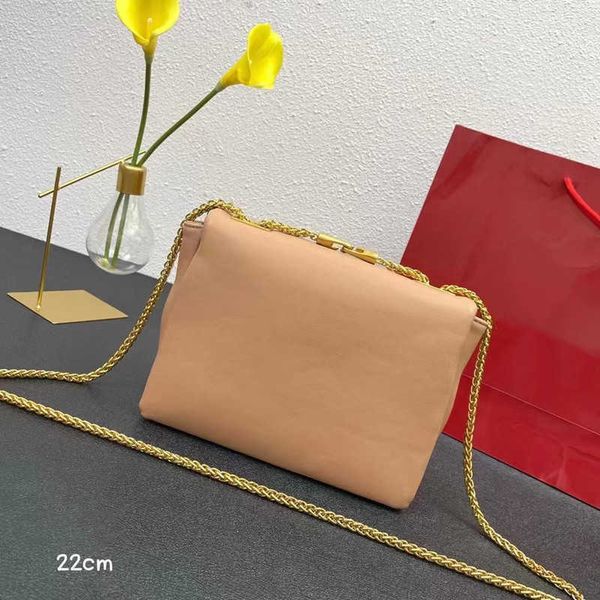 2022 new luxury desinger ladies shoulder bags soft calf leather flap fashion metal chain crossbody purse women handbag size
2022 new luxury desinger ladies shoulder bags soft calf leather flap fashion metal chain crossbody purse women handbag size