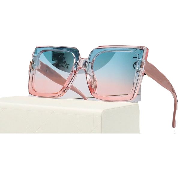 fashion couple designer sunglasses oversize square pc frame sunglass luxury ocean lens glasses for womens and mens summer sports polarized u, White;black
fashion couple designer sunglasses oversize square pc frame sunglass luxury ocean lens glasses for womens and mens summer sports polarized u, White;black